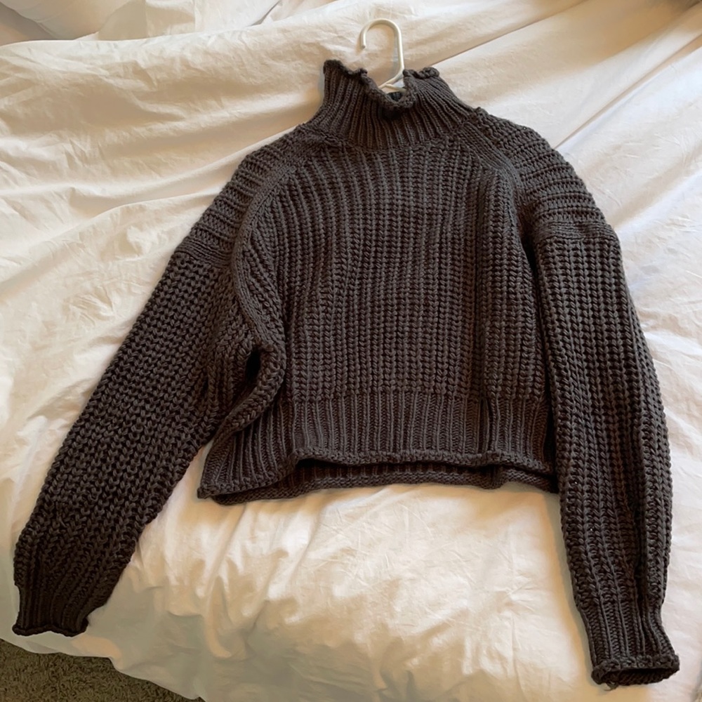 Brand new H&M ribbed turtleneck